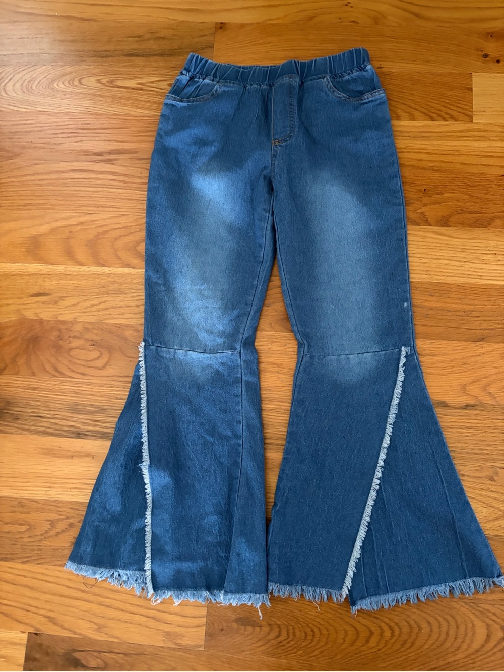 SHEIN Blue Girls' Flared Jeans with Frayed Panel Details